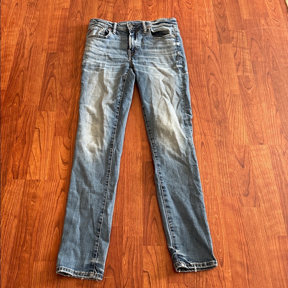 American Eagle Outfitters Light Blue Denim Jeans skinny. W30 L34